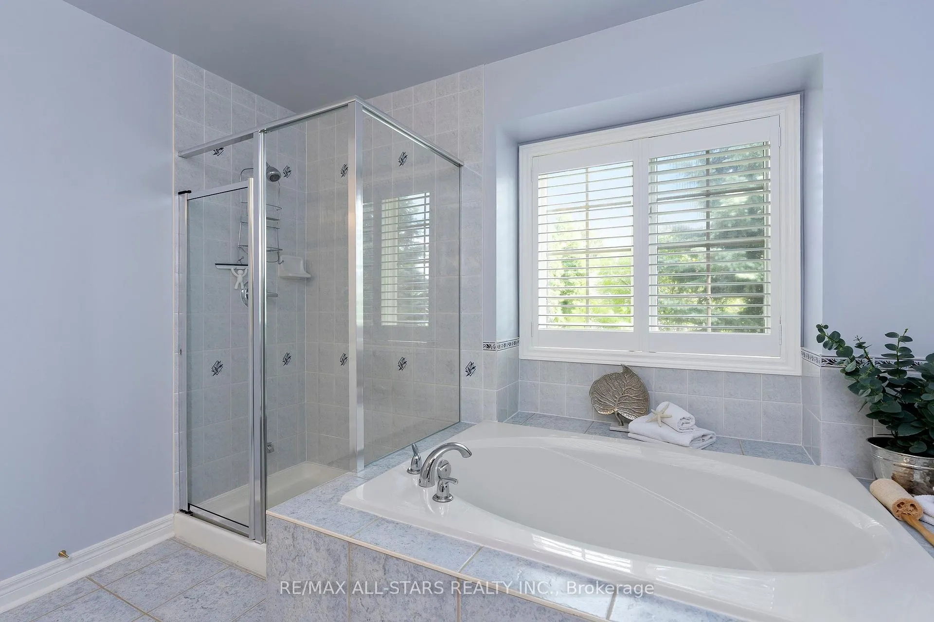 Photo 26 of 27 Wave Hill Way, Markham, Greensborough — HOMEH
