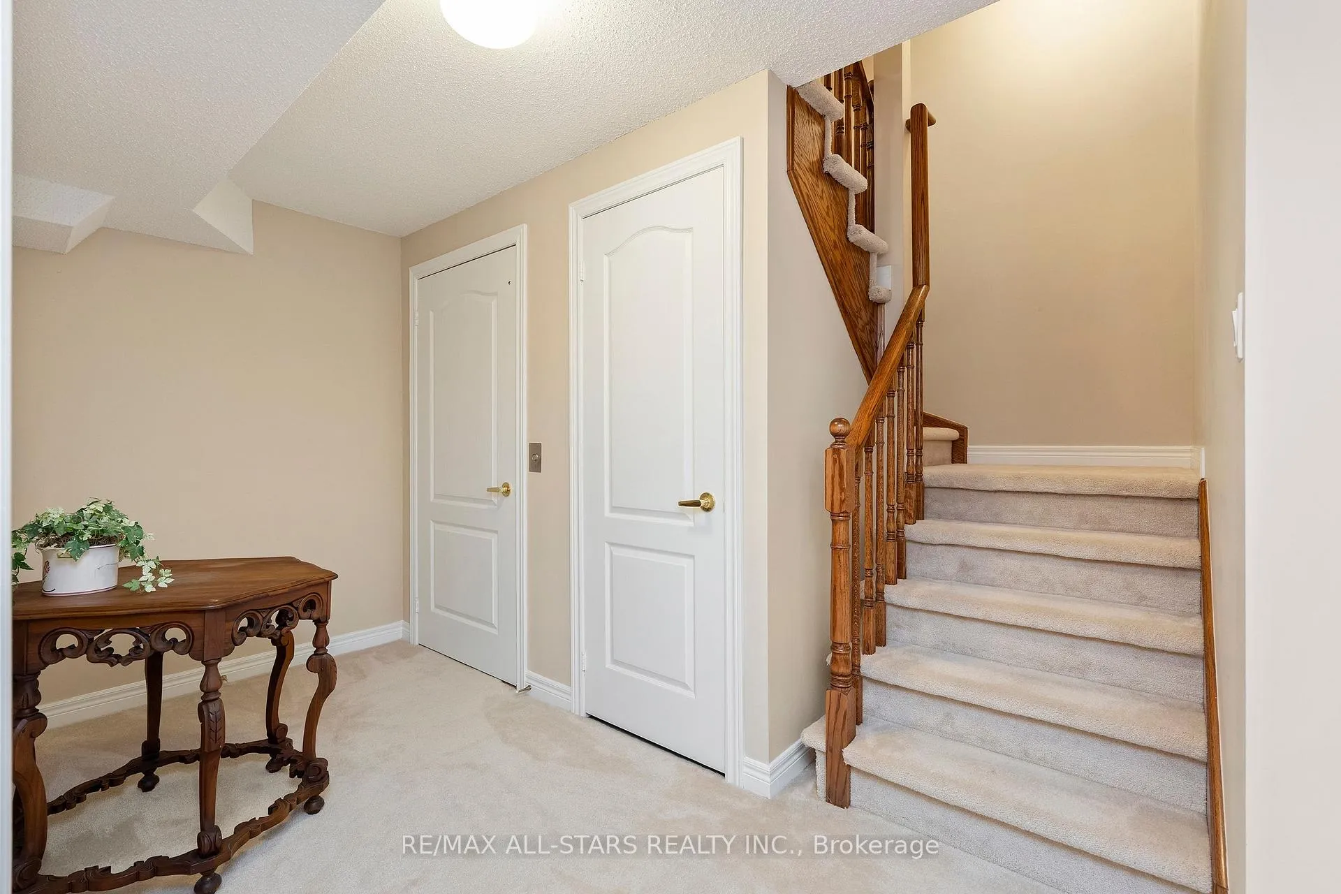 Photo 32 of 27 Wave Hill Way, Markham, Greensborough — HOMEH
