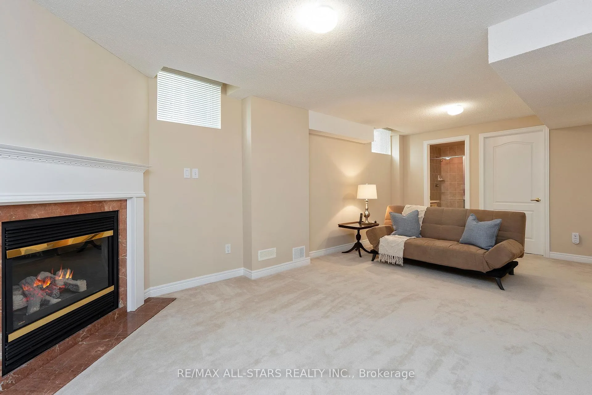 Photo 34 of 27 Wave Hill Way, Markham, Greensborough — HOMEH