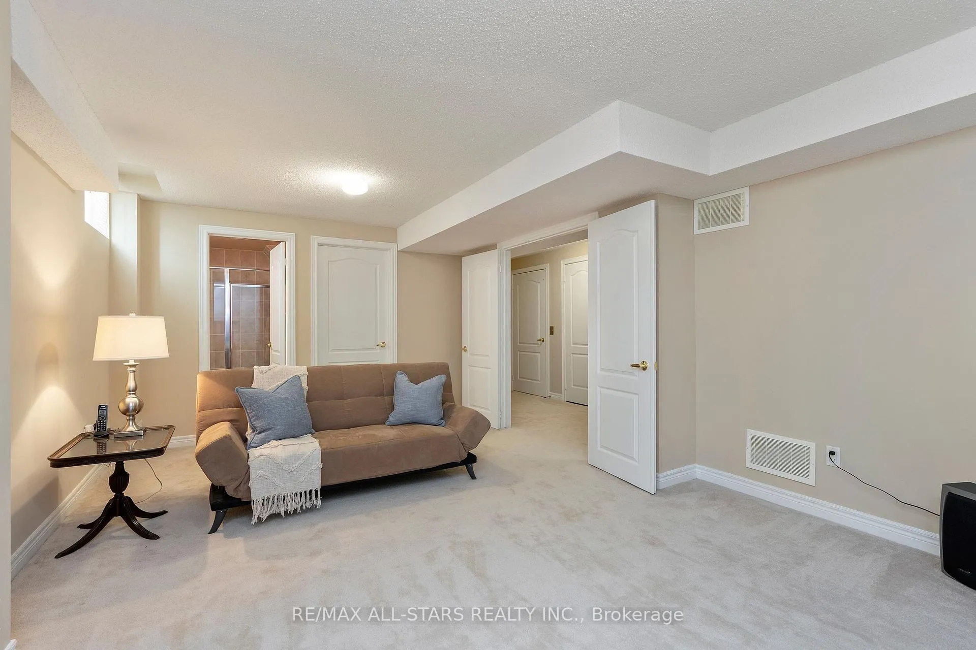 Photo 35 of 27 Wave Hill Way, Markham, Greensborough — HOMEH