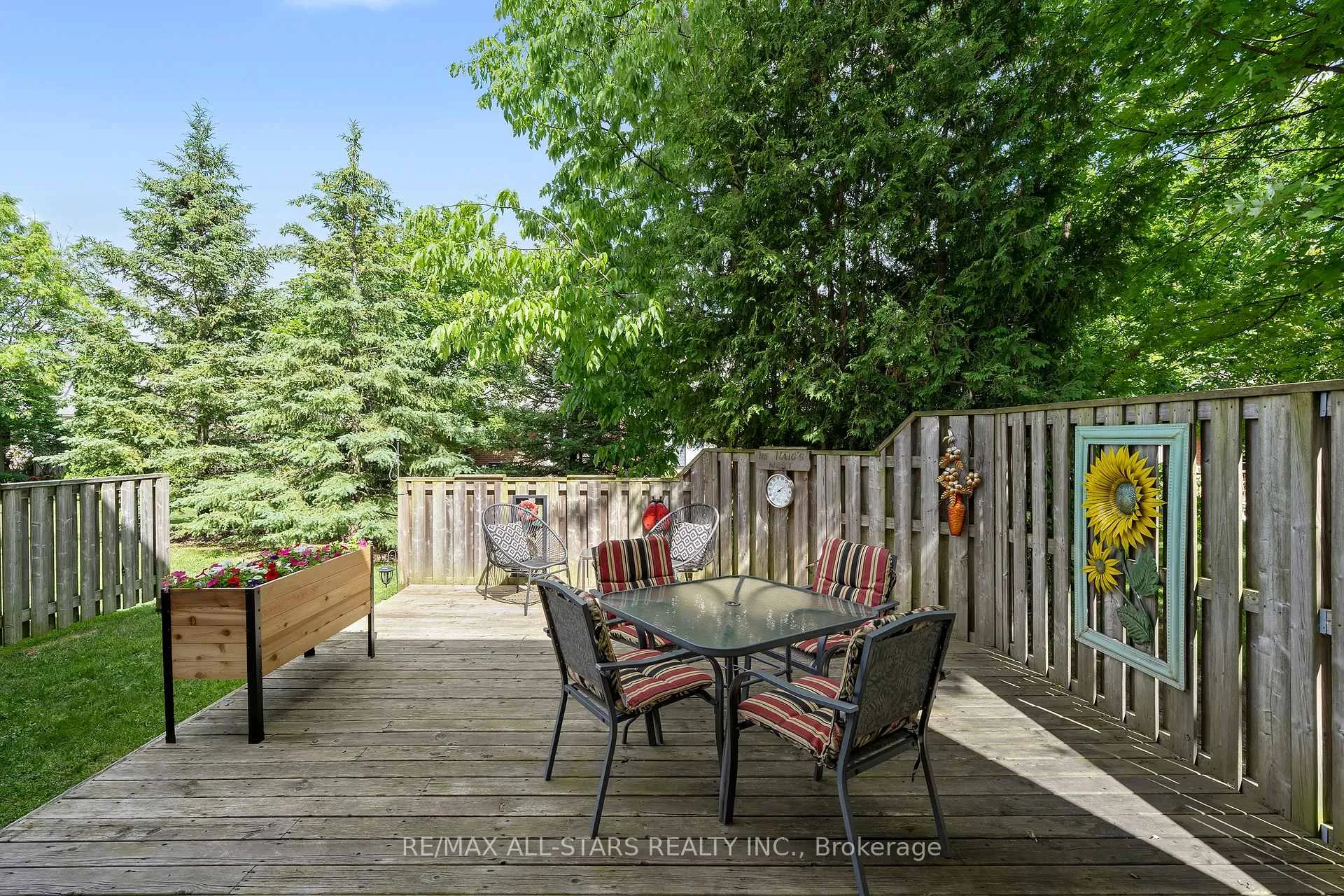 Photo 37 of 27 Wave Hill Way, Markham, Greensborough — HOMEH