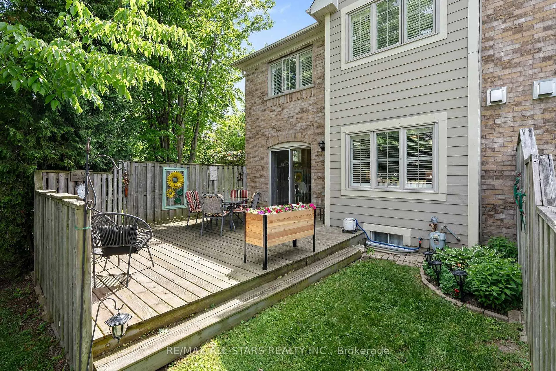 Photo 38 of 27 Wave Hill Way, Markham, Greensborough — HOMEH