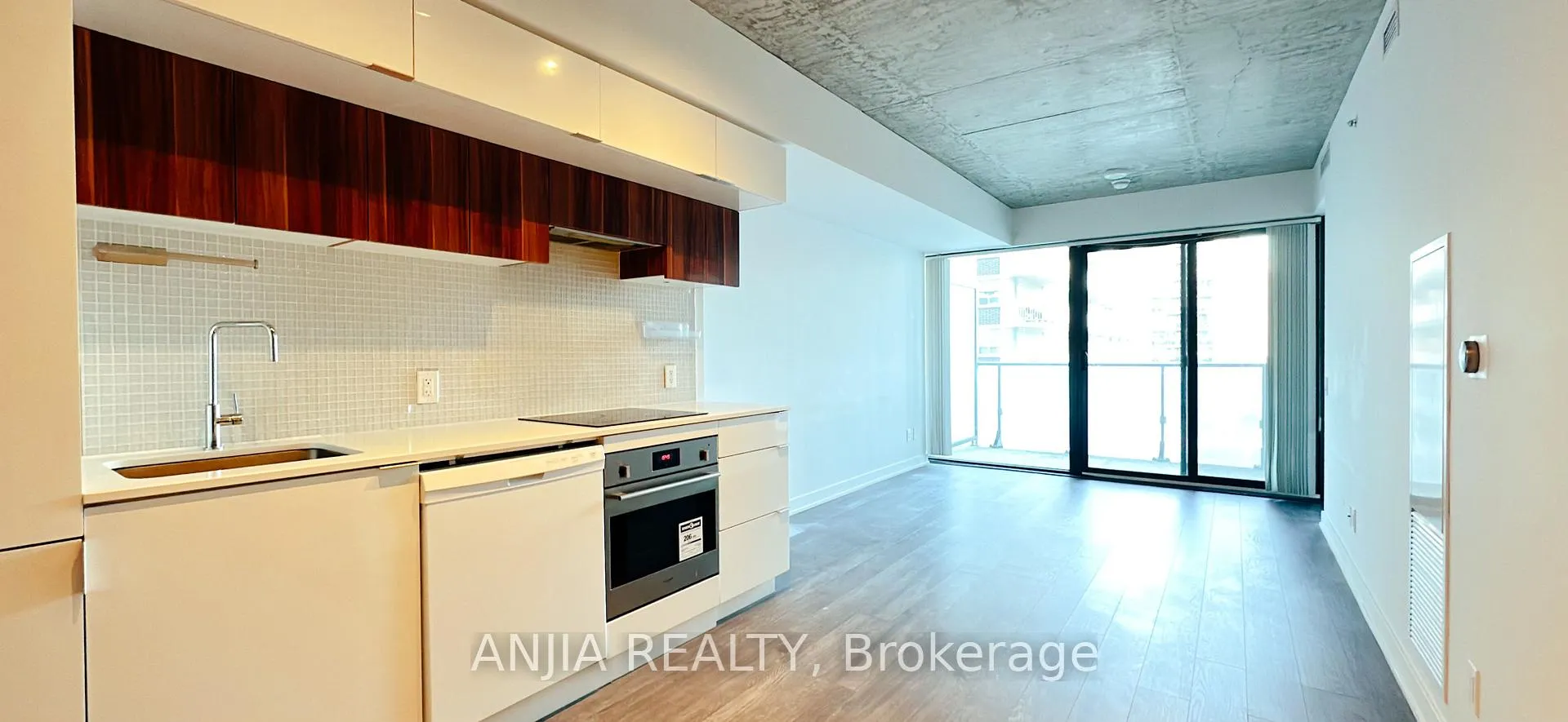 Photo 18 of Unit 312, 185 Roehampton Avenue, Toronto, Mount Pleasant East — HOMEH