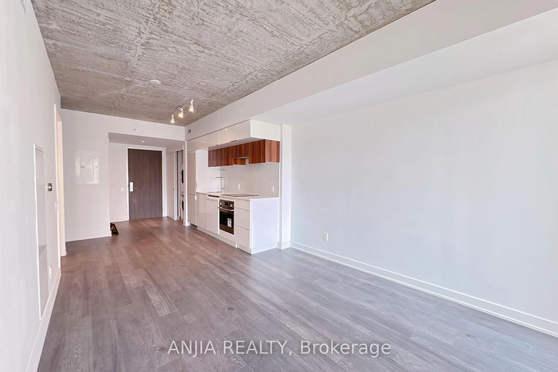 Photo 23 of Unit 312, 185 Roehampton Avenue, Toronto, Mount Pleasant East — HOMEH