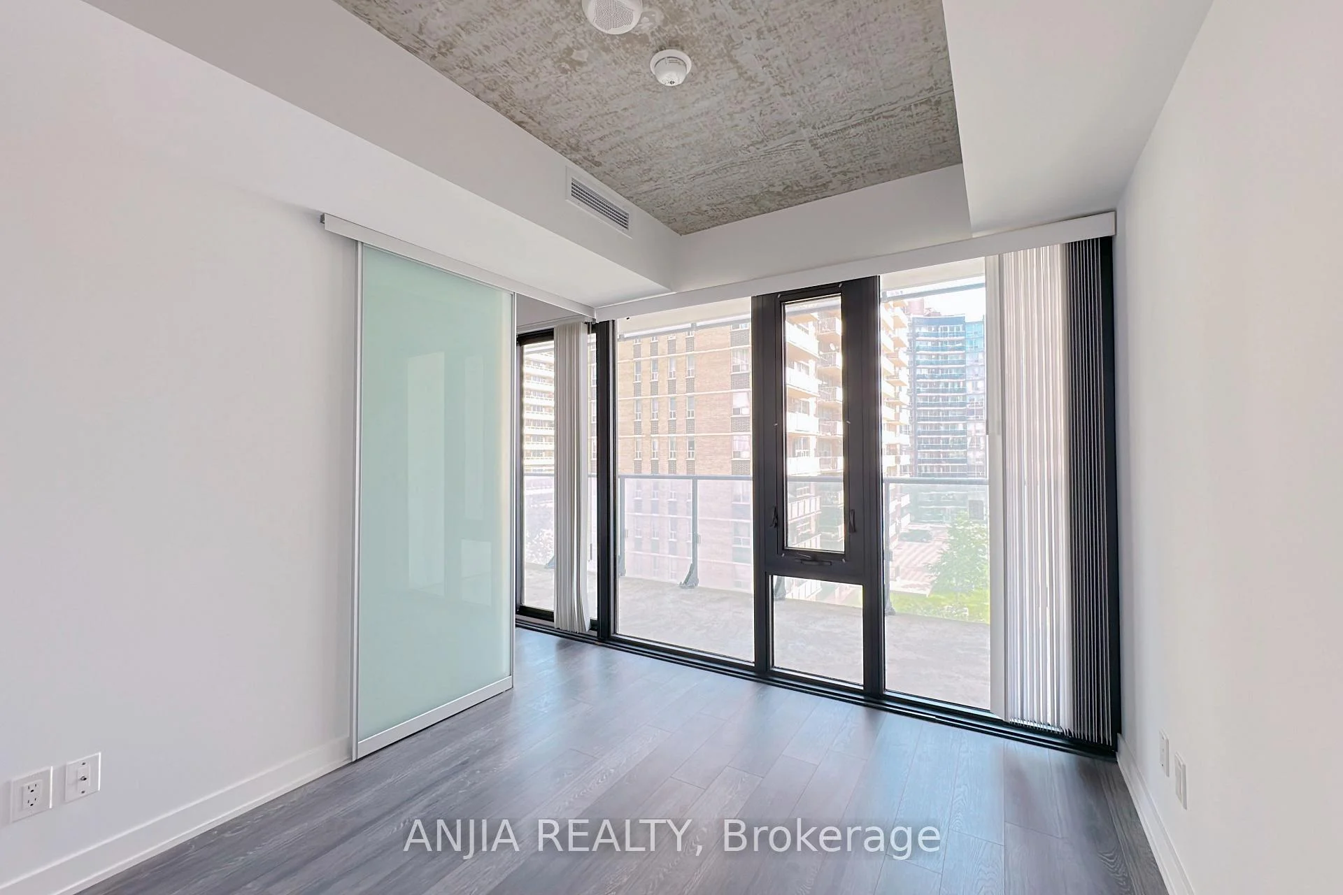 Photo 30 of Unit 312, 185 Roehampton Avenue, Toronto, Mount Pleasant East — HOMEH