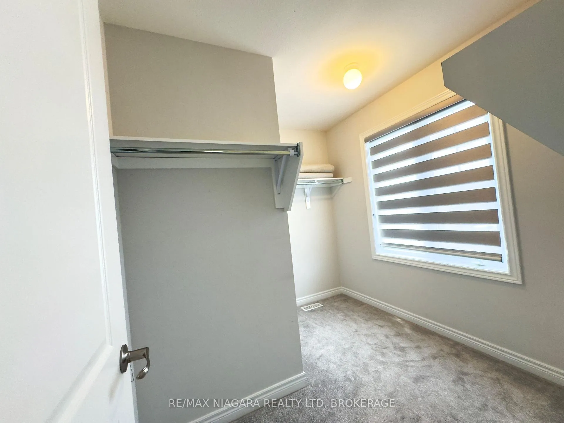 Photo 12 of 93 Sunflower Place, Welland, West Welland — HOMEH