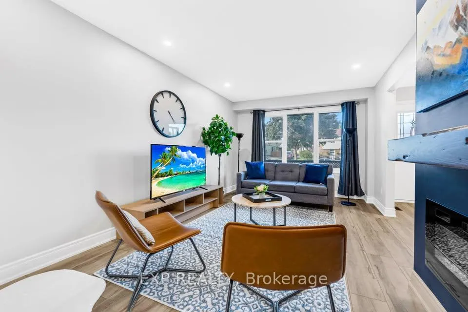 Photo 5 of 2258 Manchester Drive, Burlington, Brant Hills — HOMEH