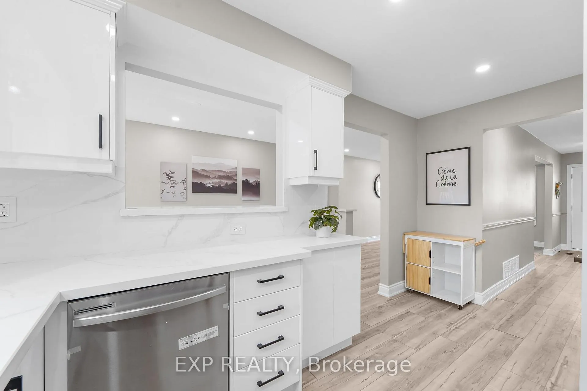 Photo 10 of 2258 Manchester Drive, Burlington, Brant Hills — HOMEH
