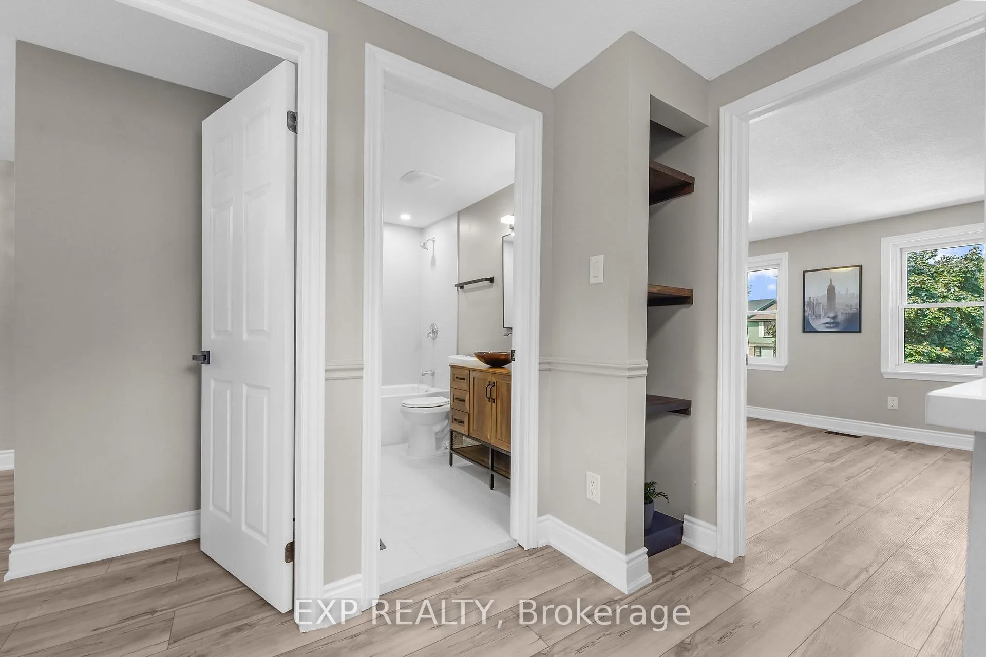Photo 12 of 2258 Manchester Drive, Burlington, Brant Hills — HOMEH