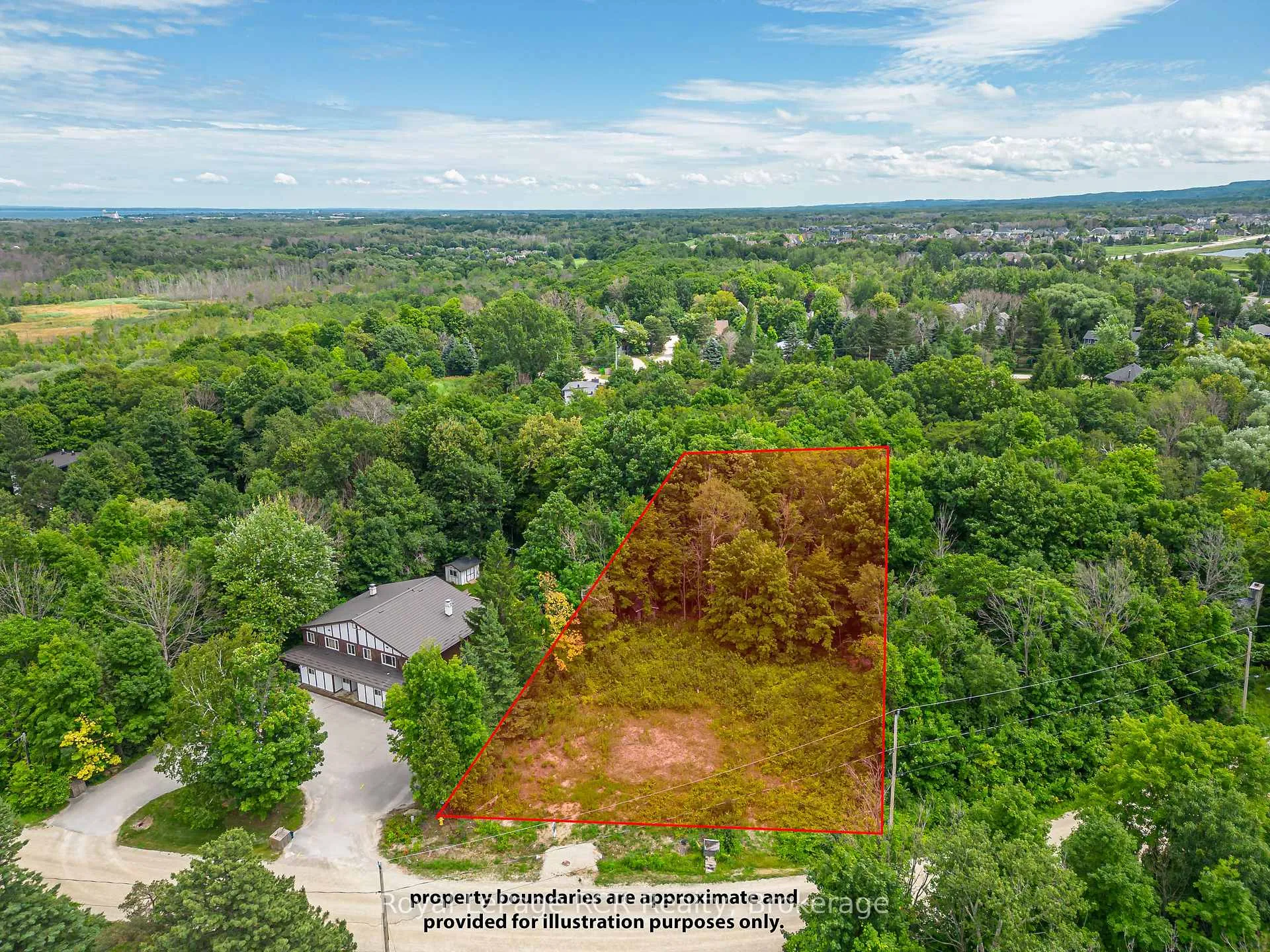 Photo of 133 Birch View Trail