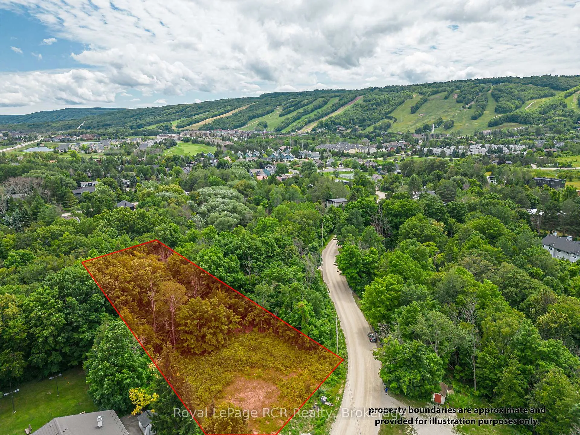 Photo 2 of 133 Birch View Trail, Blue Mountains — HOMEH