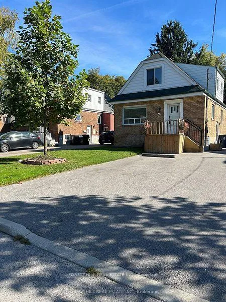 Front of Unit 2, 7 Valerie Road