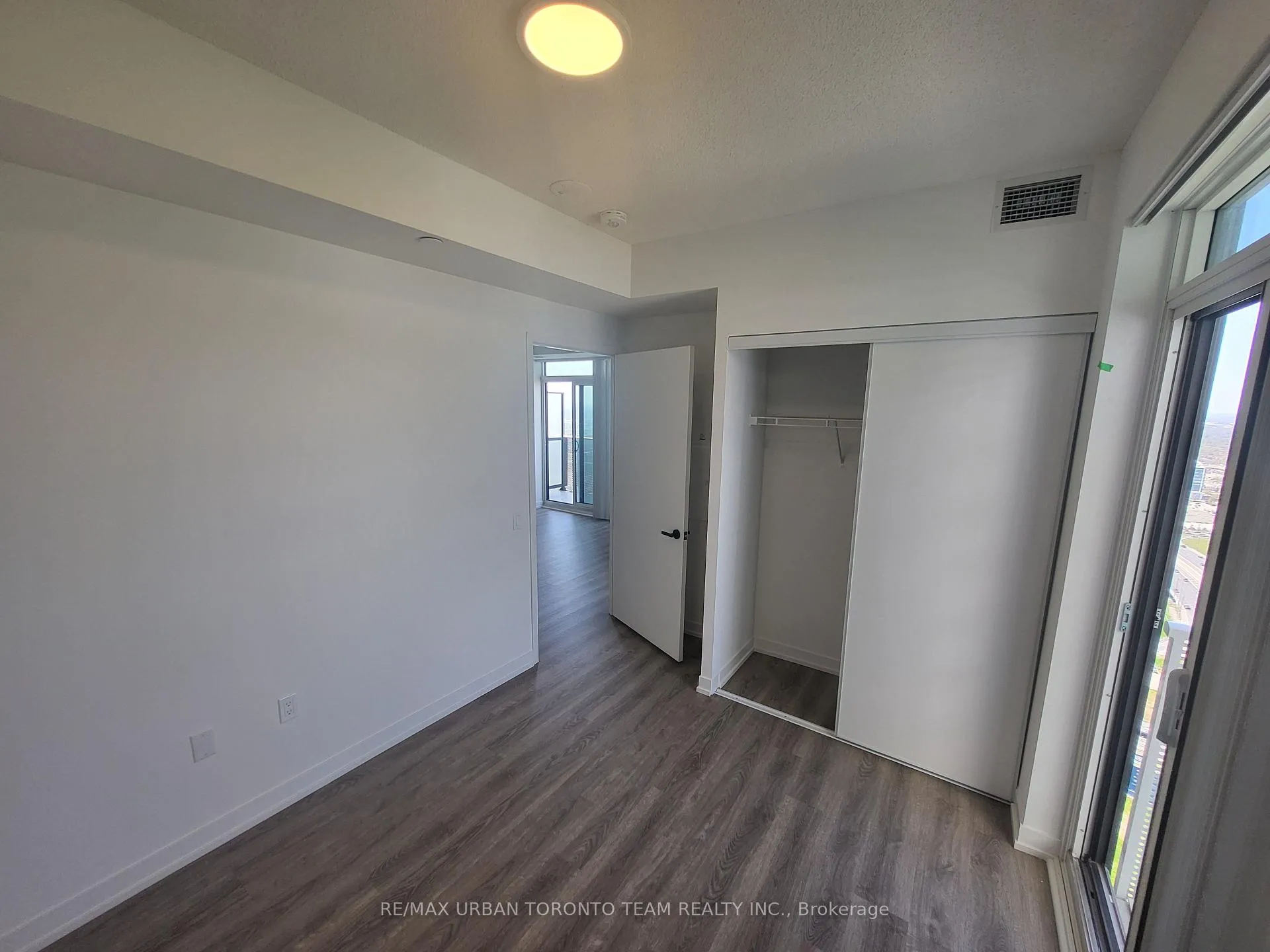 Photo 9 of Unit 4611, 195 Commerce Street, Vaughan, Vaughan Corporate Centre — HOMEH