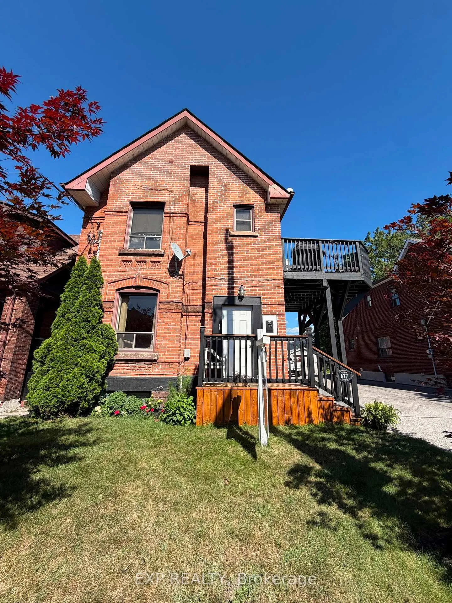 Photo 8 of Unit 4, 677 Durie Street, Toronto, Runnymede-Bloor West Village — HOMEH
