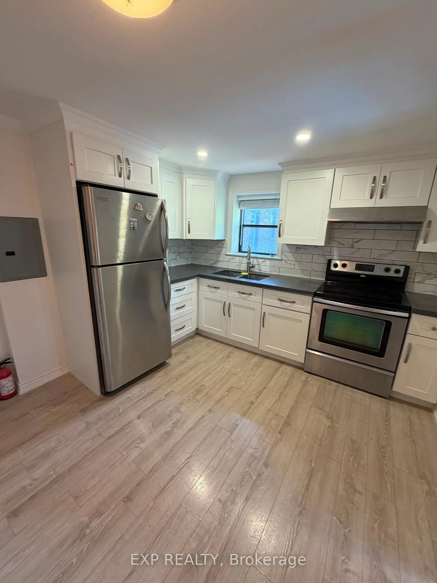 Photo 14 of Unit 4, 677 Durie Street, Toronto, Runnymede-Bloor West Village — HOMEH
