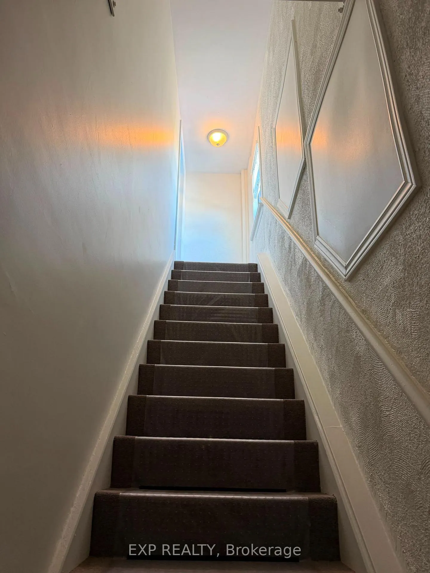 Photo 29 of Unit 4, 677 Durie Street, Toronto, Runnymede-Bloor West Village — HOMEH
