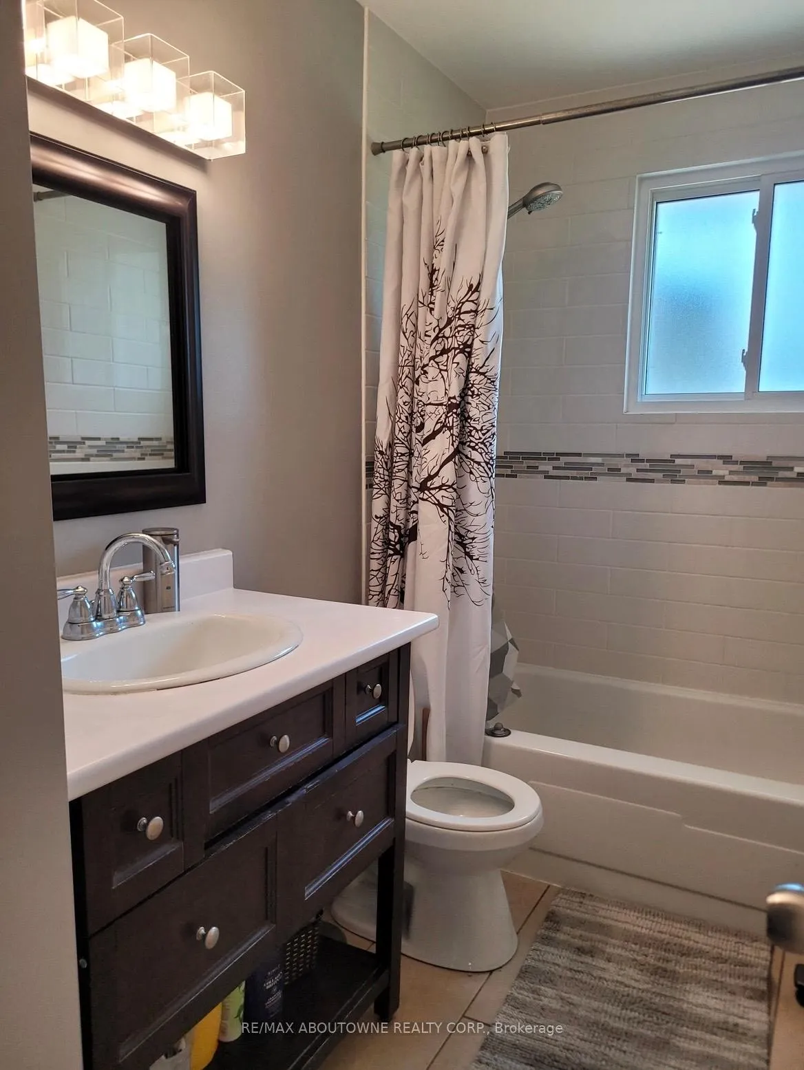 Photo 12 of 2386 4th Line, Innisfil, Churchill — HOMEH