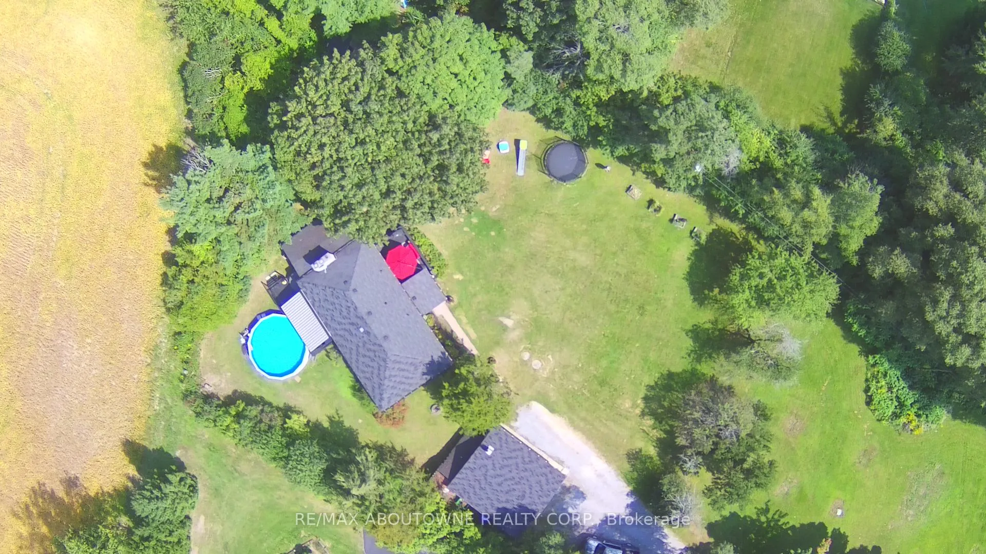 Photo 29 of 2386 4th Line, Innisfil, Churchill — HOMEH
