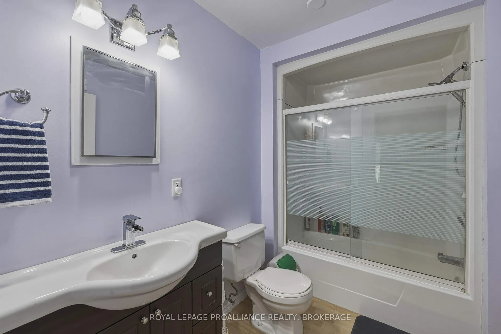 Photo 13 of 706 Spithead Road, Frontenac Islands, The Islands — HOMEH