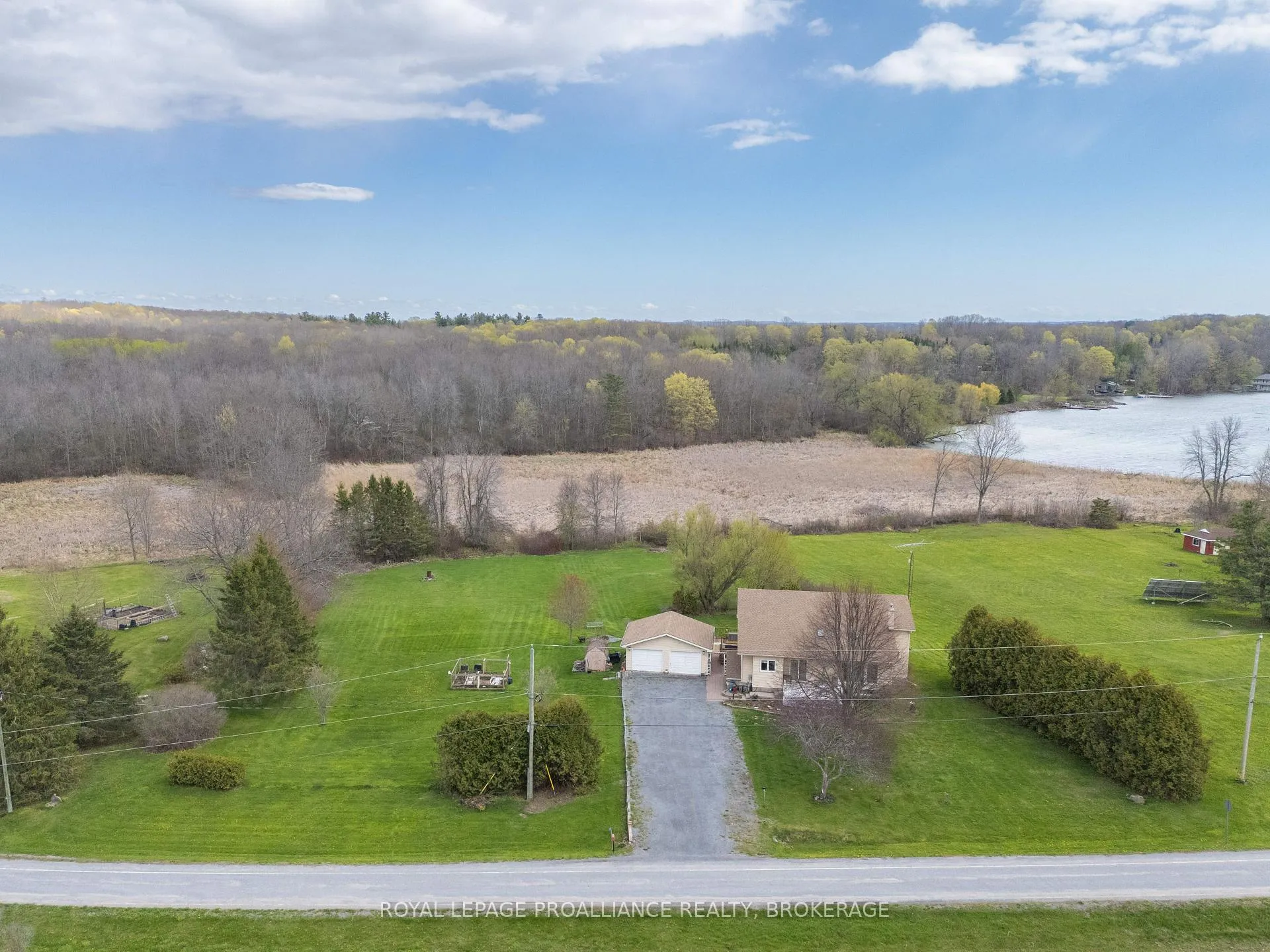 Photo 37 of 706 Spithead Road, Frontenac Islands, The Islands — HOMEH
