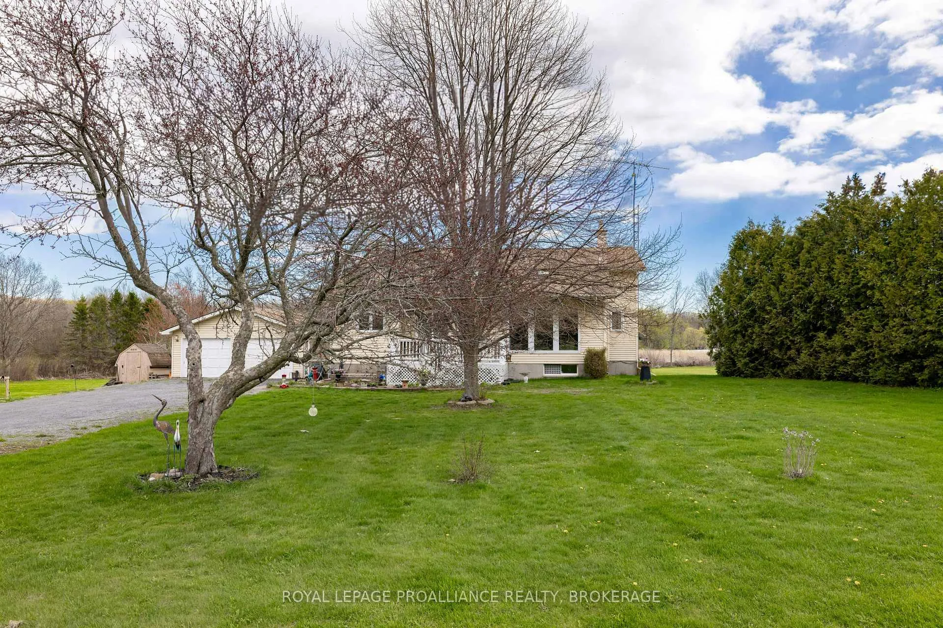 Photo 38 of 706 Spithead Road, Frontenac Islands, The Islands — HOMEH