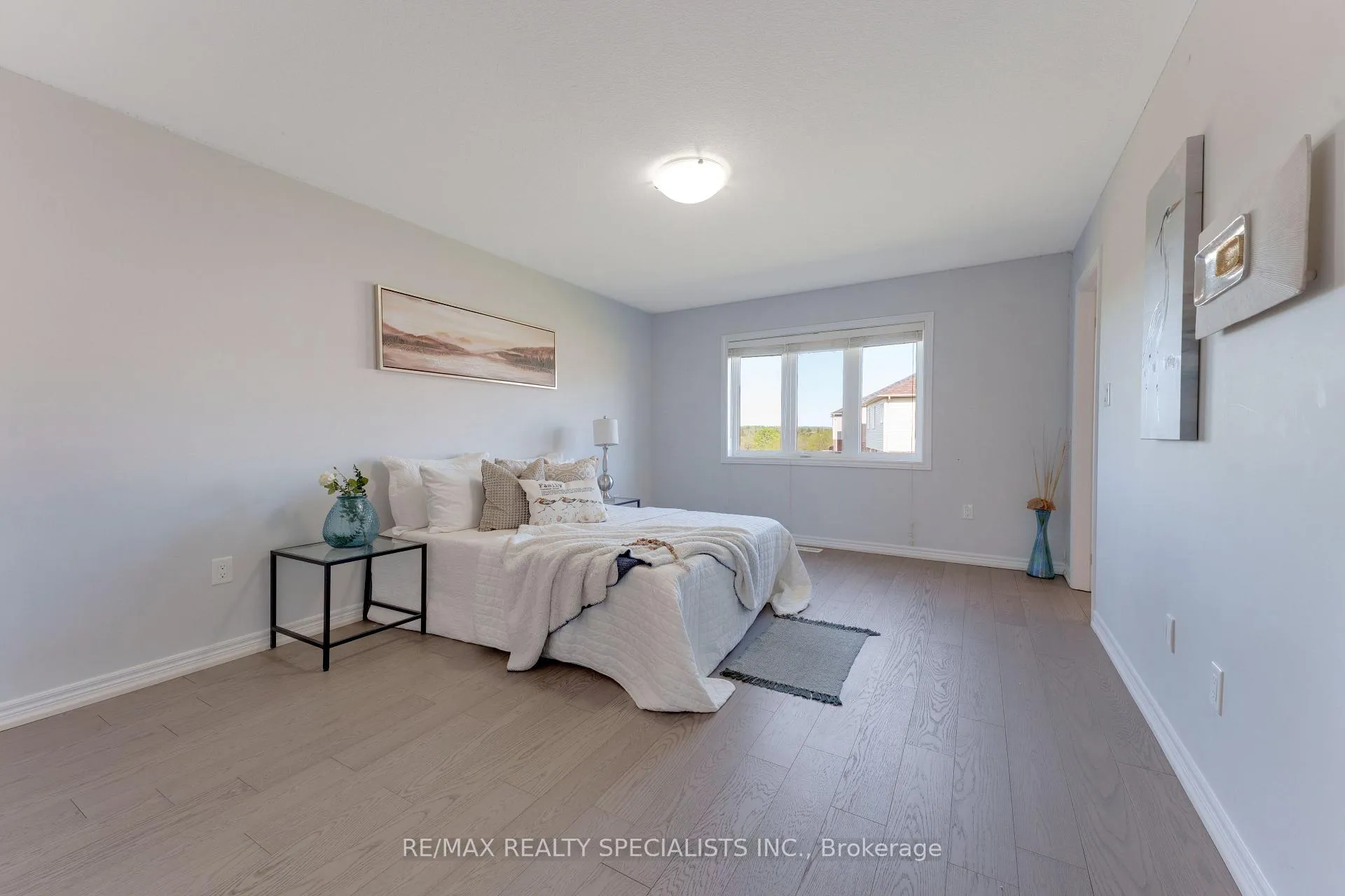 Photo 16 of Unit 4, 740 Linden Drive, Cambridge, Preston Heights — HOMEH
