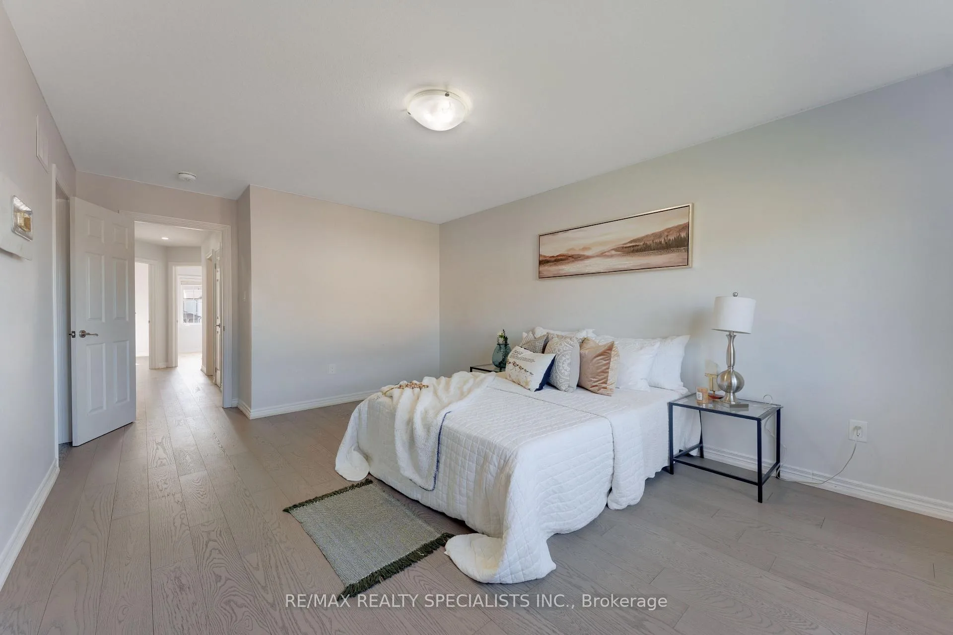 Photo 19 of Unit 4, 740 Linden Drive, Cambridge, Preston Heights — HOMEH