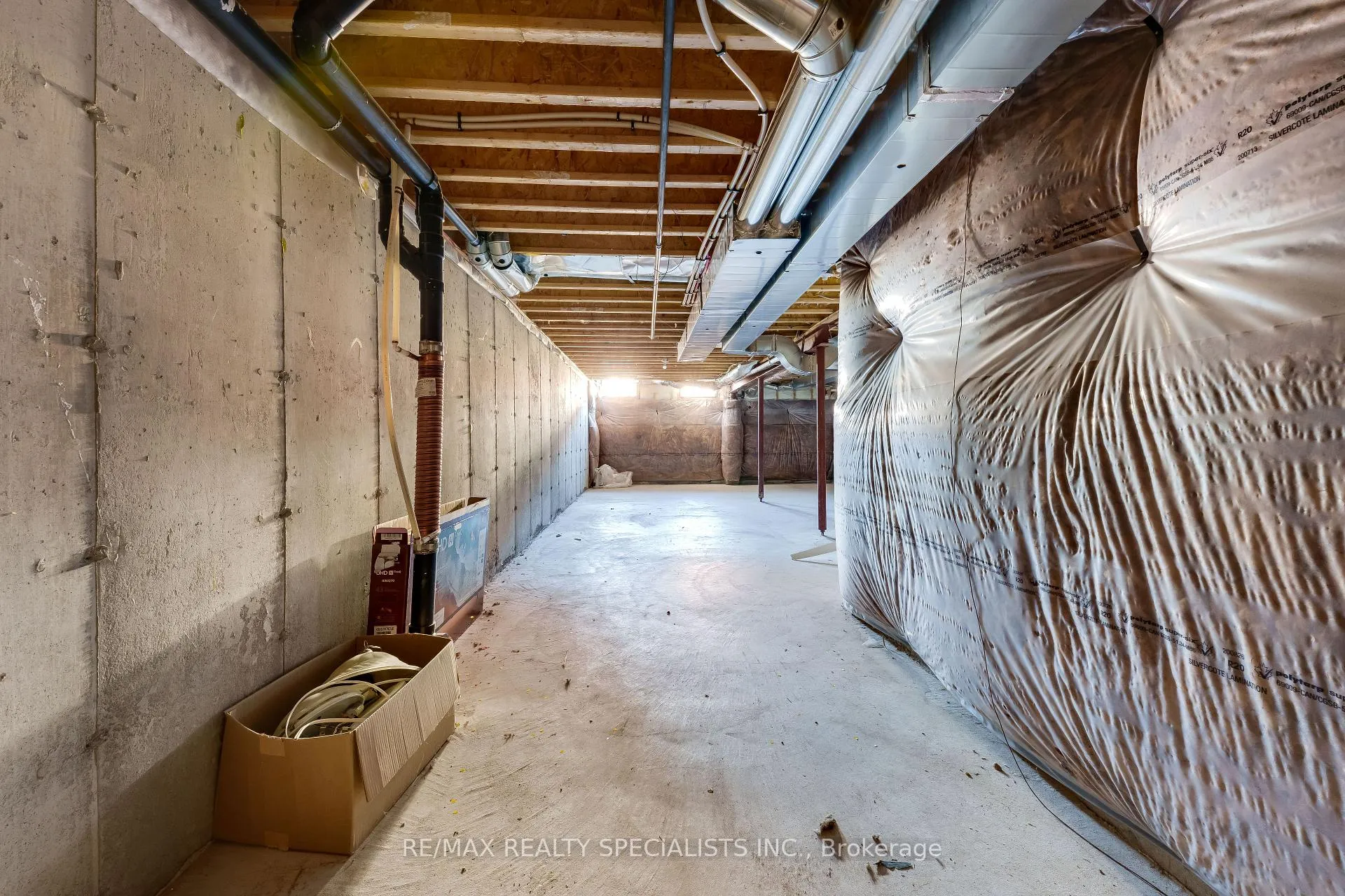 Photo 38 of Unit 4, 740 Linden Drive, Cambridge, Preston Heights — HOMEH