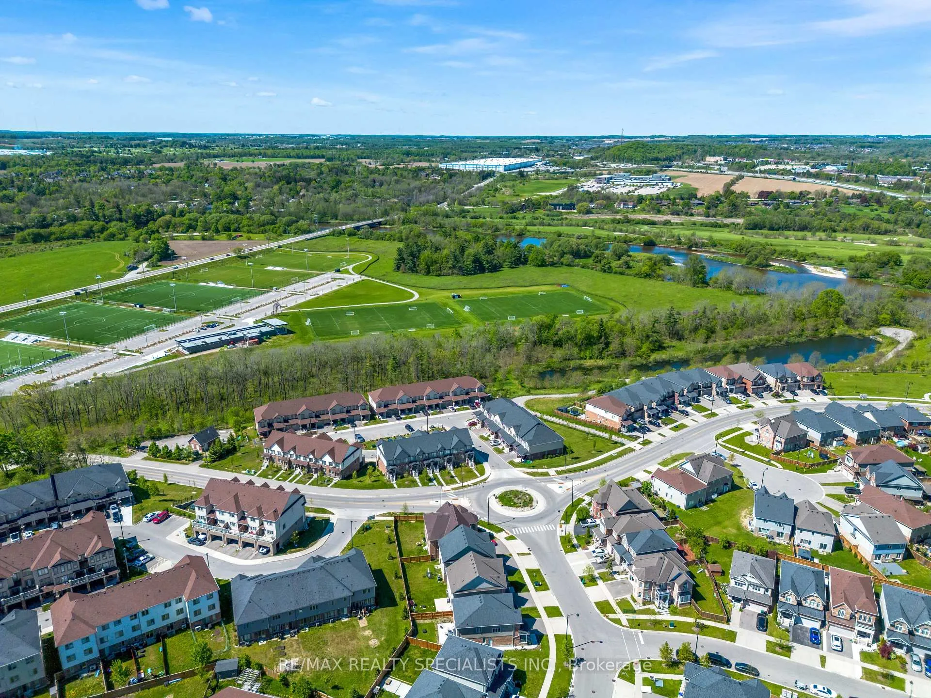 Photo 42 of Unit 4, 740 Linden Drive, Cambridge, Preston Heights — HOMEH