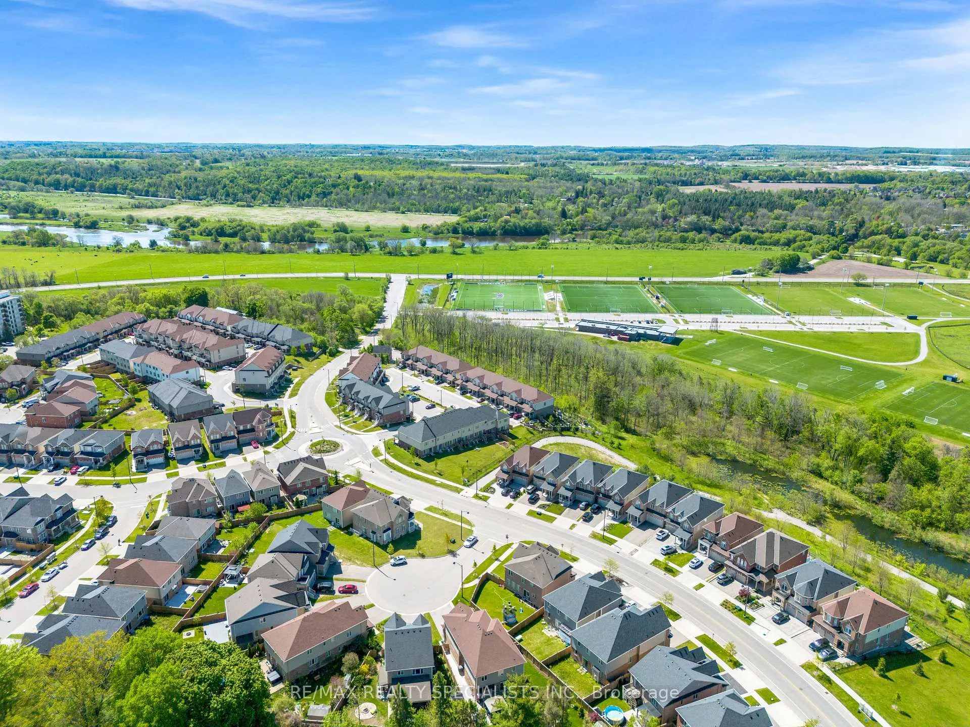 Photo 43 of Unit 4, 740 Linden Drive, Cambridge, Preston Heights — HOMEH