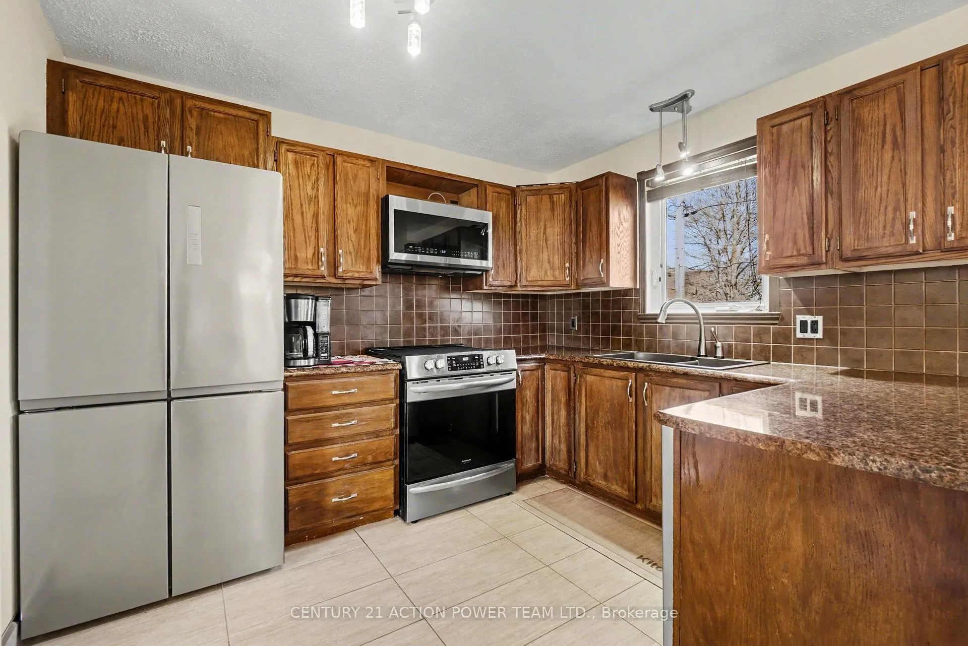 Photo 11 of 728 Saint Isidore Road, Casselman, Casselman — HOMEH