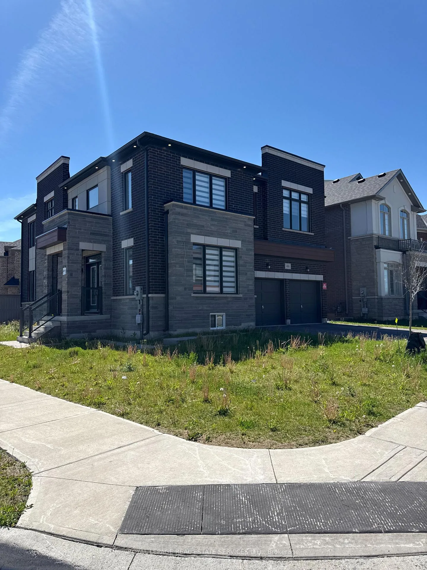 Photo 1 of 406 Humphrey Street, Hamilton, Waterdown — HOMEH