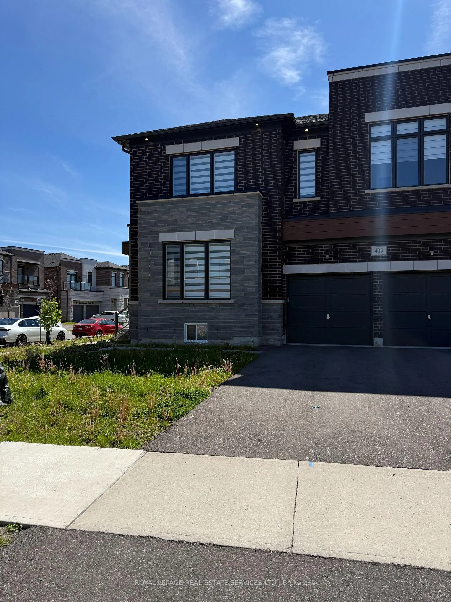 Photo 3 of 406 Humphrey Street, Hamilton, Waterdown — HOMEH