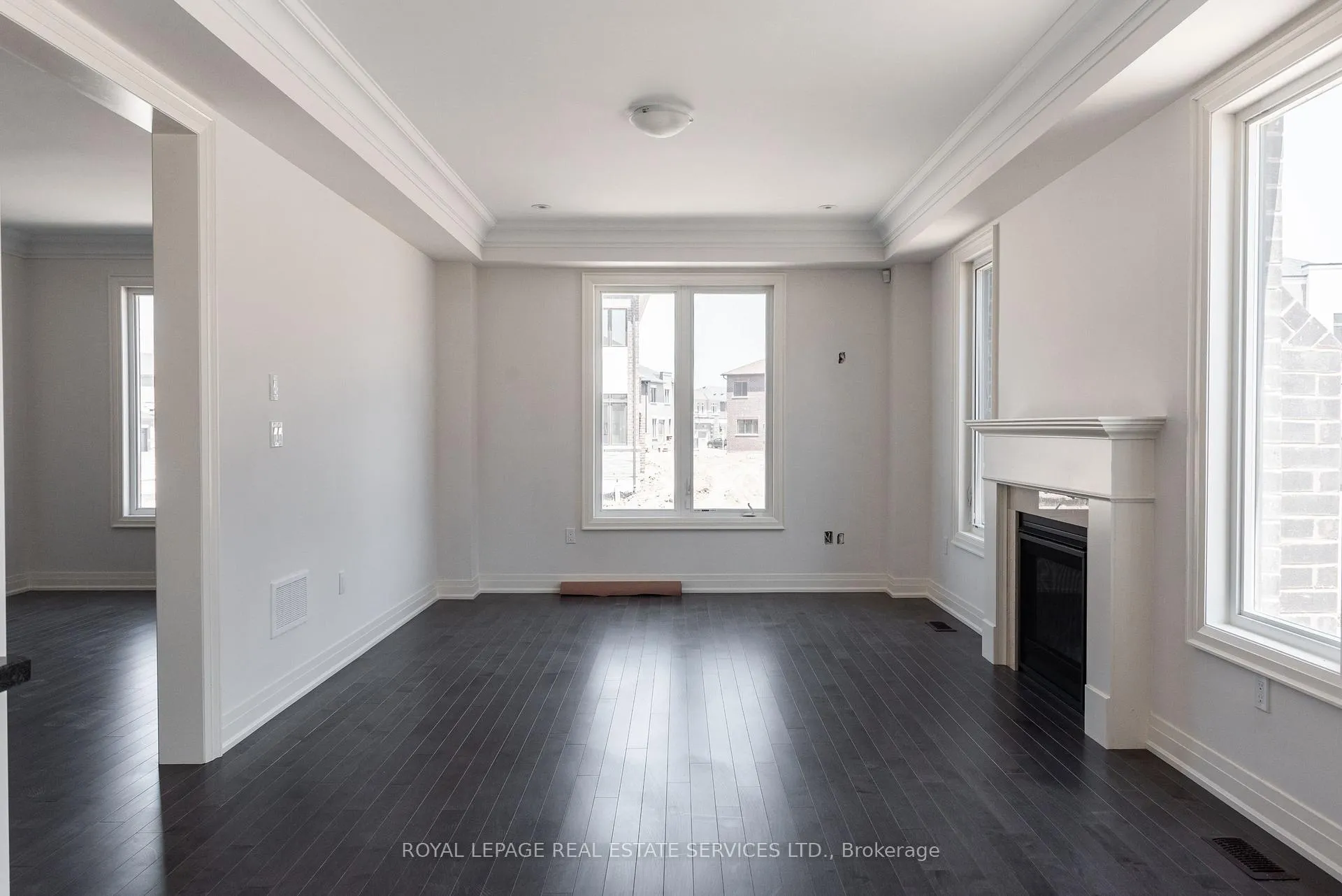 Photo 14 of 406 Humphrey Street, Hamilton, Waterdown — HOMEH