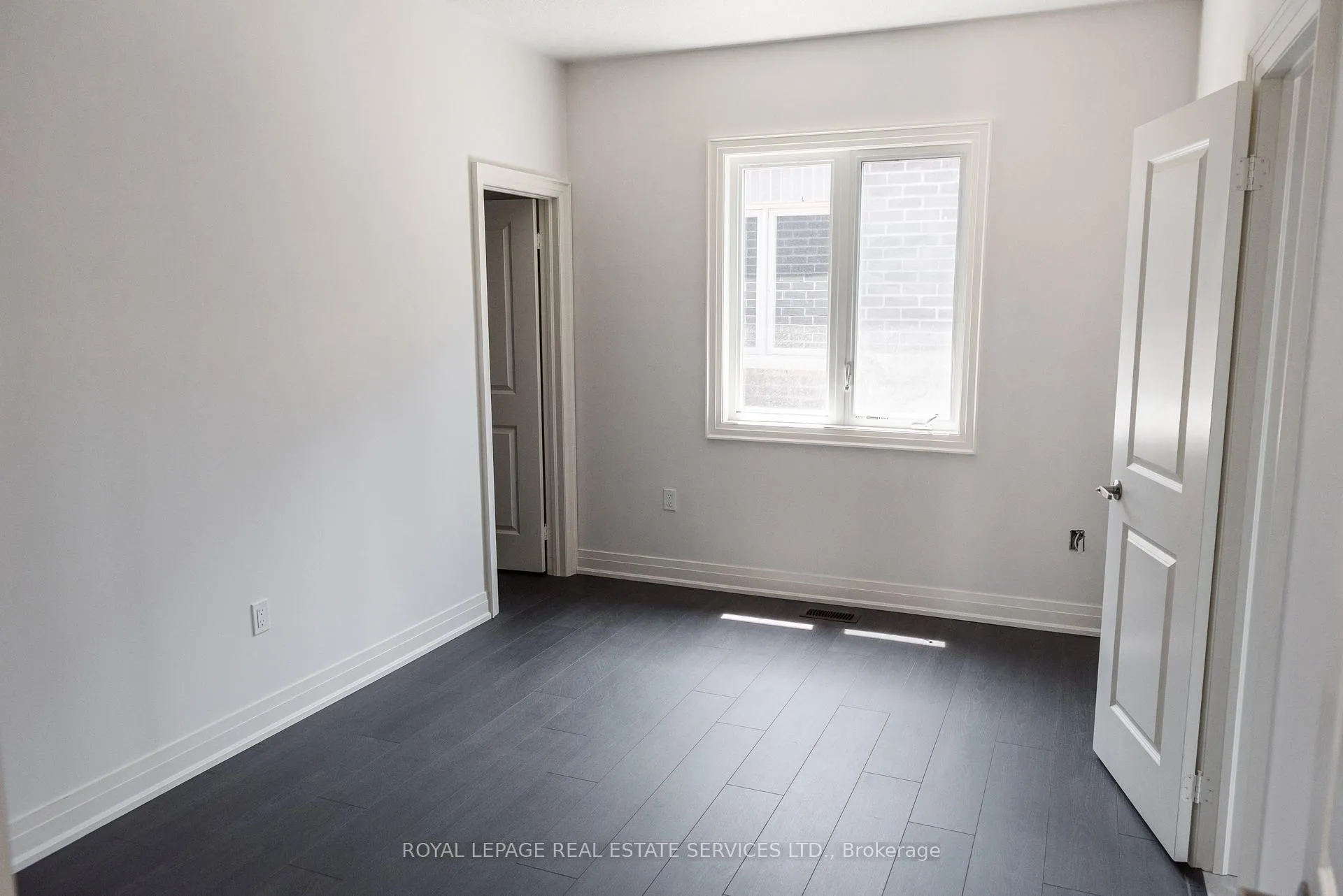Photo 29 of 406 Humphrey Street, Hamilton, Waterdown — HOMEH