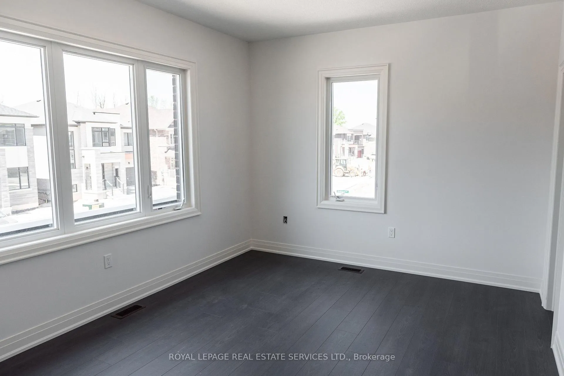 Photo 33 of 406 Humphrey Street, Hamilton, Waterdown — HOMEH