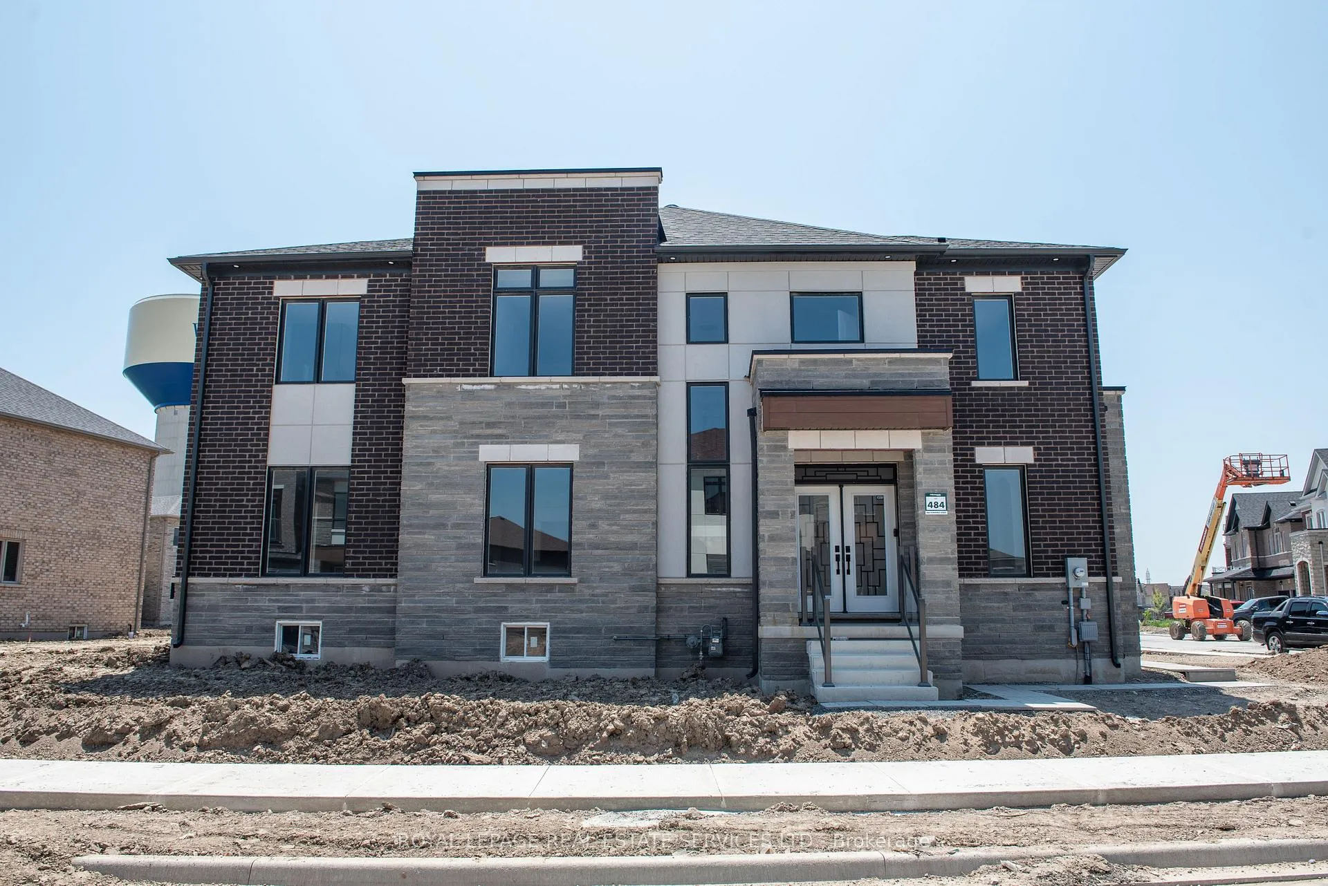 Photo 37 of 406 Humphrey Street, Hamilton, Waterdown — HOMEH