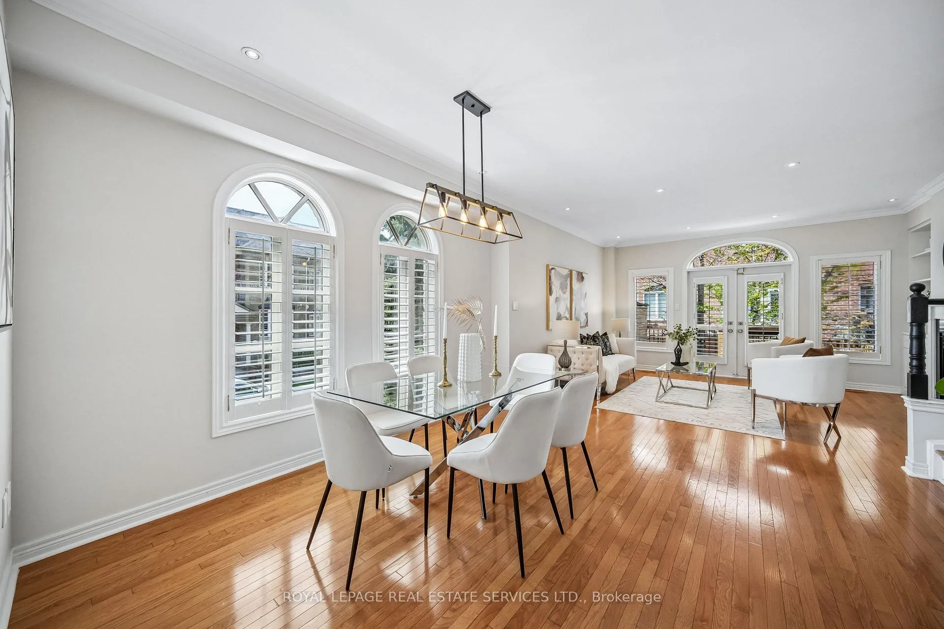 Photo 4 of 20 San Remo Terrace, Etobicoke, Mimico — HOMEH