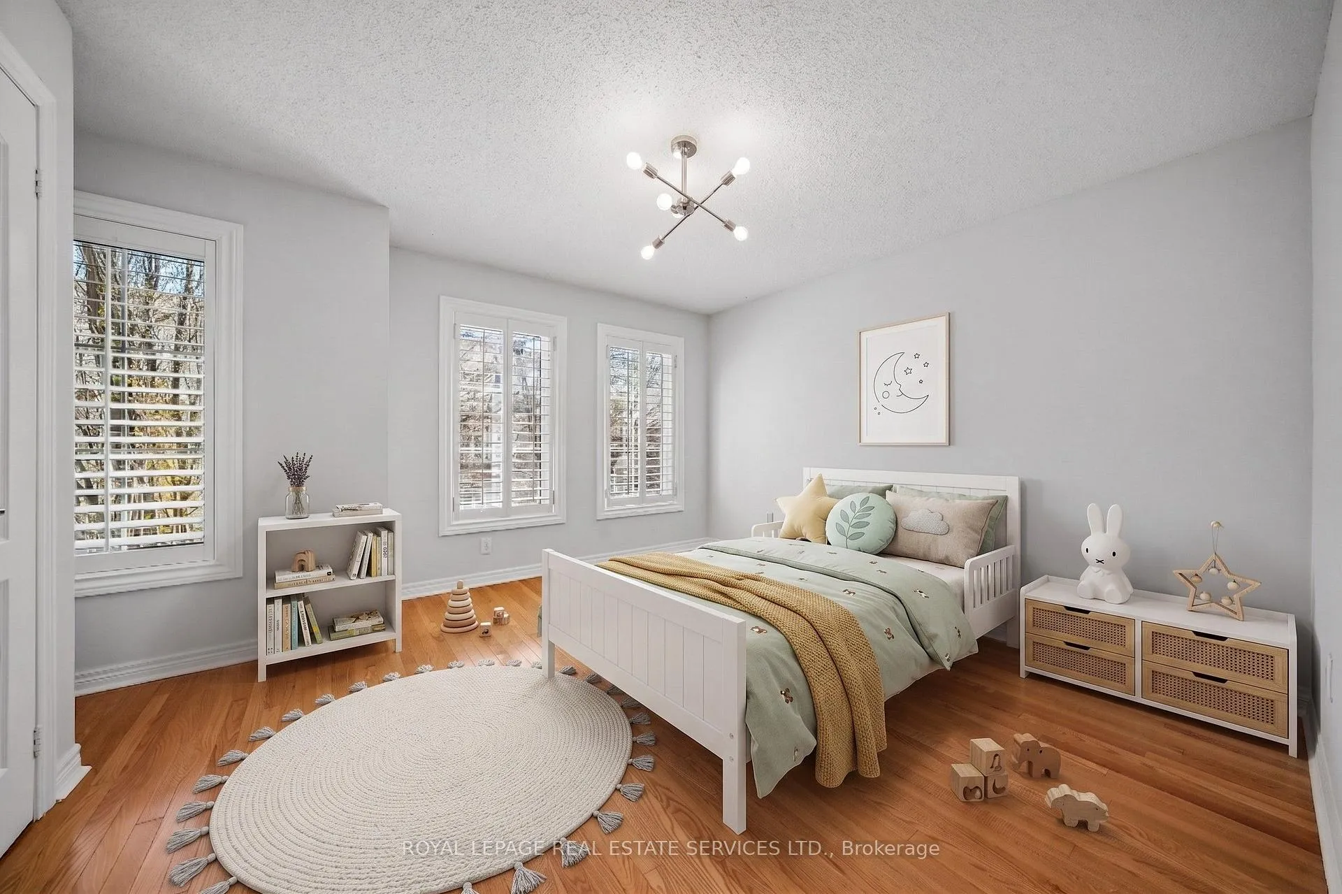 Photo 18 of 20 San Remo Terrace, Etobicoke, Mimico — HOMEH