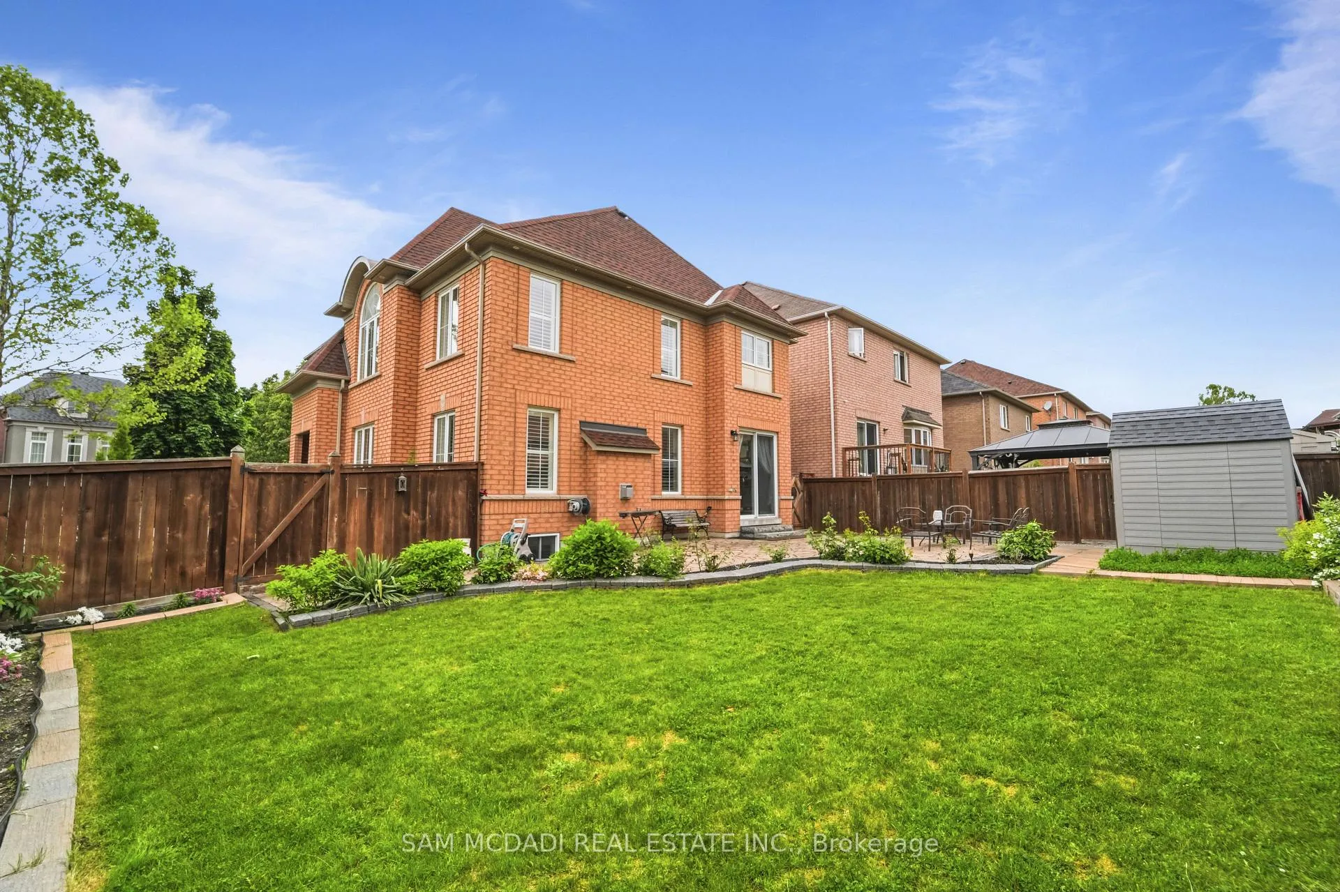 Photo 9 of 5 Whitbread Crescent, Ajax, Northeast Ajax — HOMEH