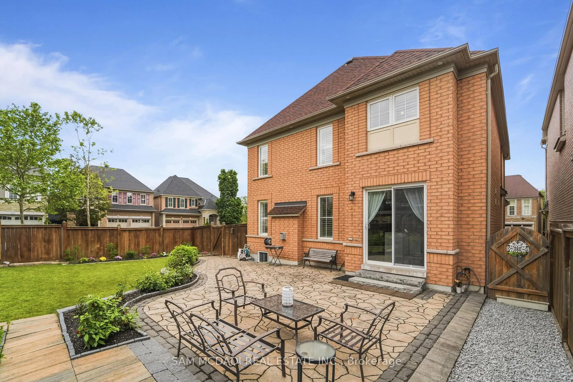 Photo 10 of 5 Whitbread Crescent, Ajax, Northeast Ajax — HOMEH