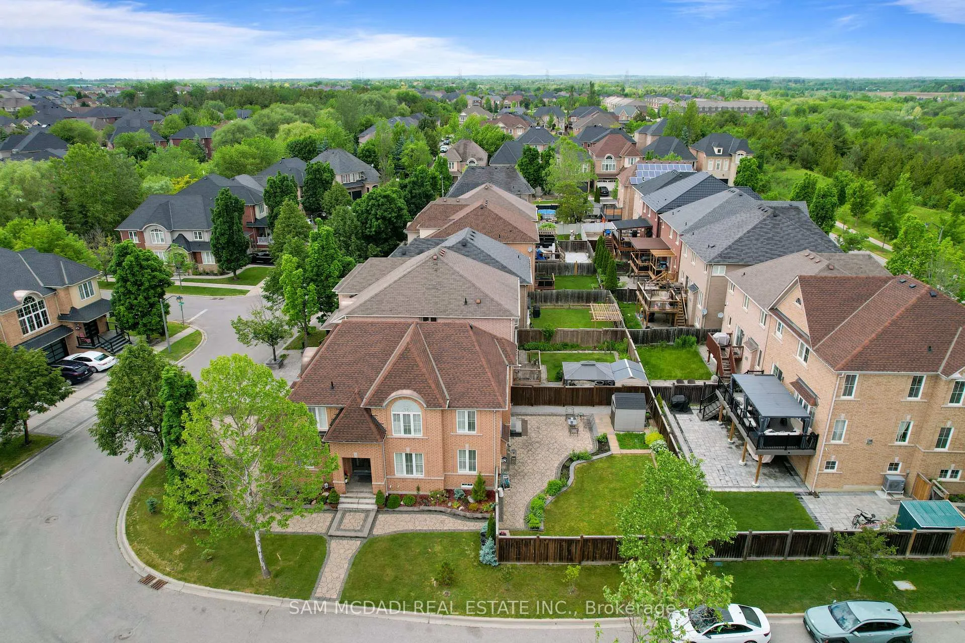 Photo 12 of 5 Whitbread Crescent, Ajax, Northeast Ajax — HOMEH