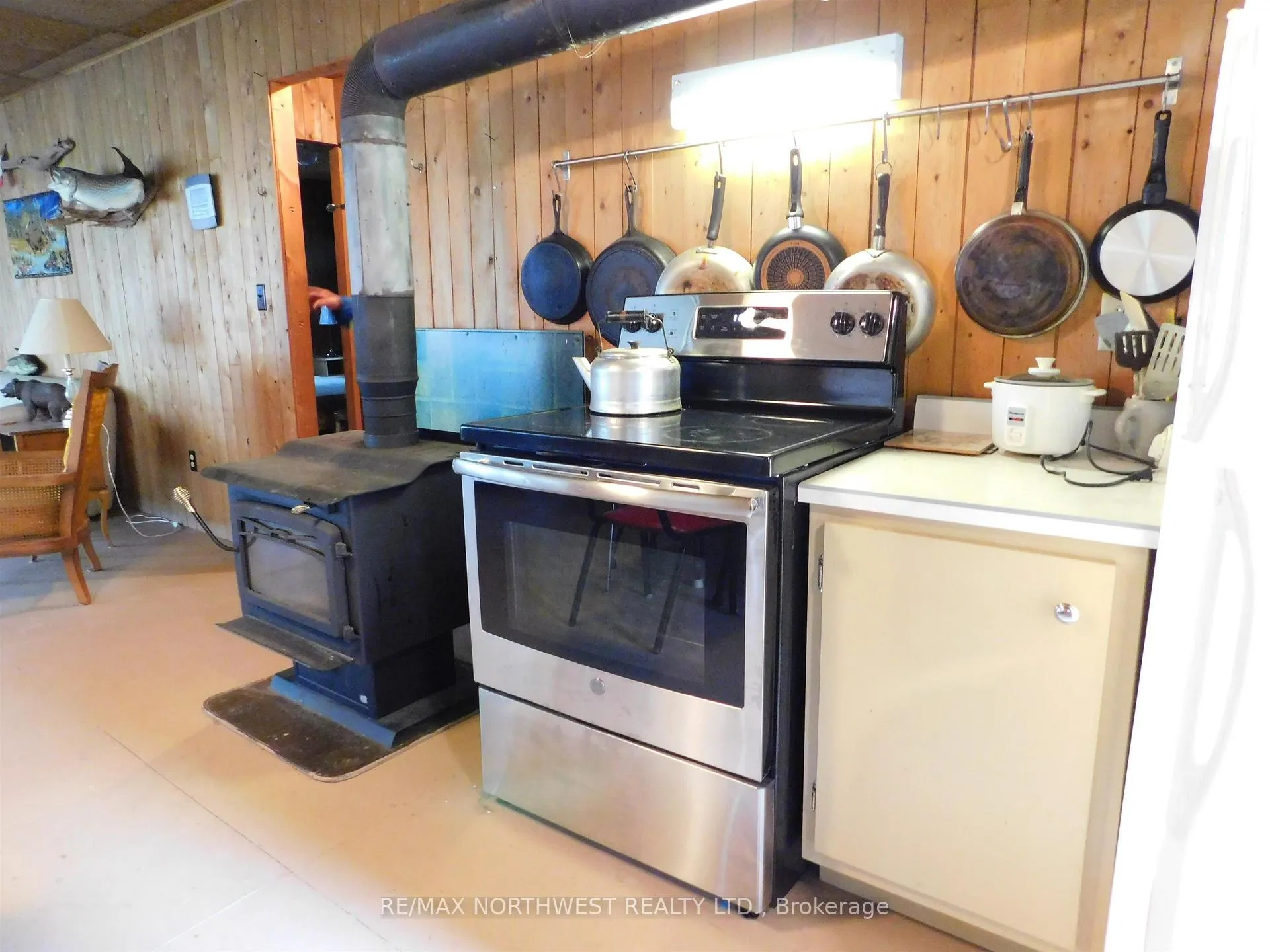Photo 24 of 150 White Wing Road, Ear Falls — HOMEH