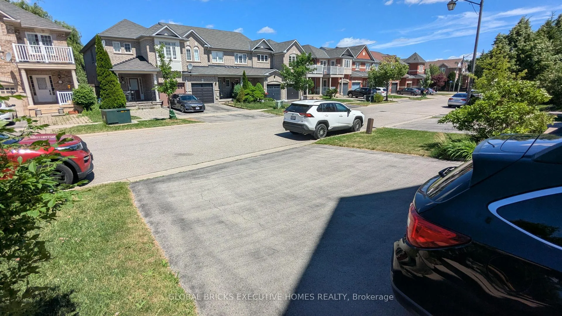 Photo 2 of 1218 Lamont Crescent, Milton, Clarke — HOMEH