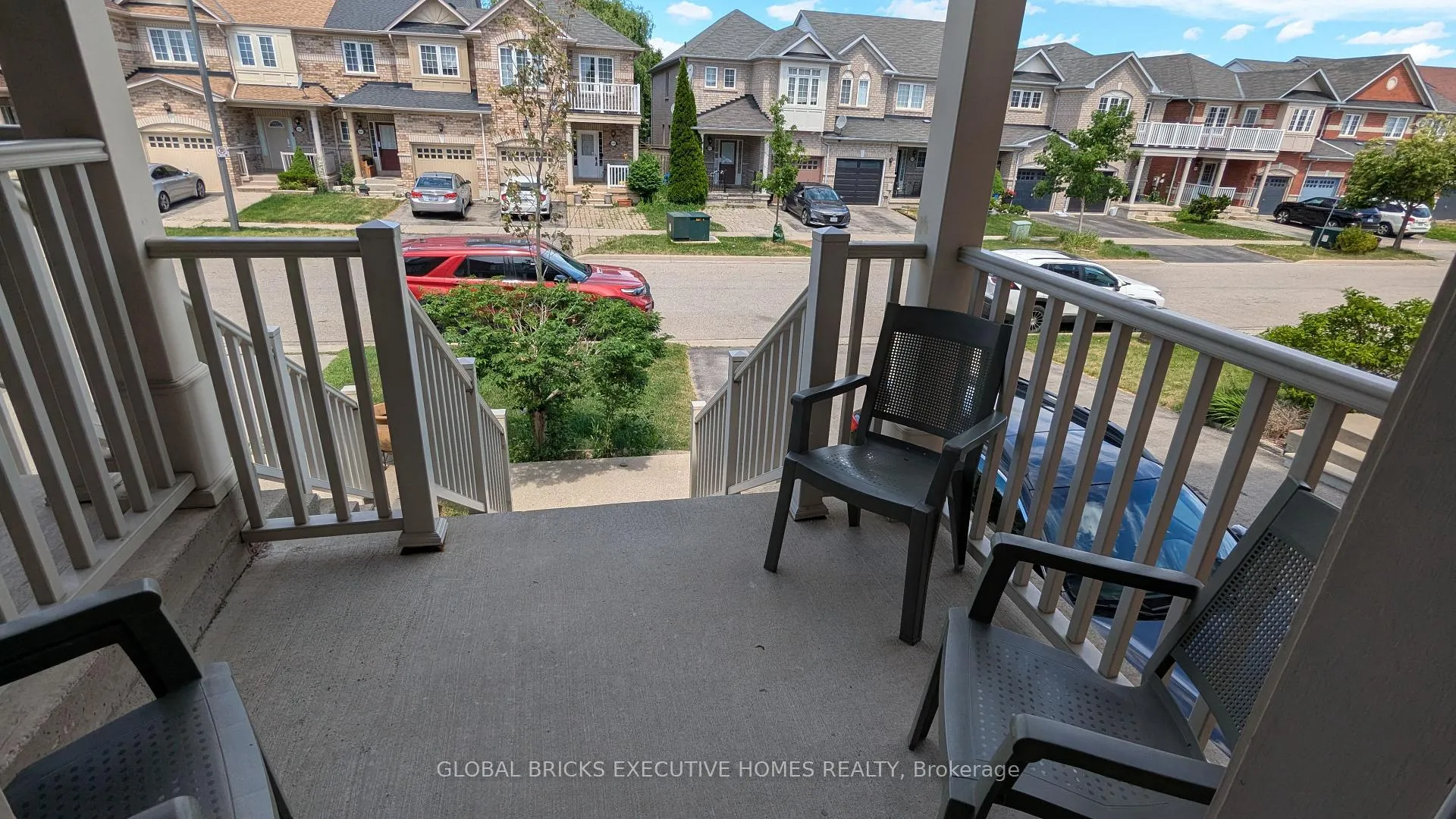 Photo 3 of 1218 Lamont Crescent, Milton, Clarke — HOMEH
