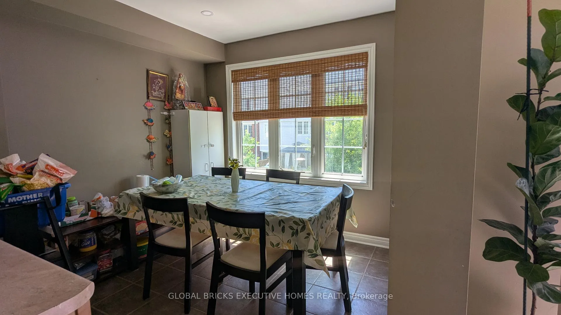 Photo 7 of 1218 Lamont Crescent, Milton, Clarke — HOMEH