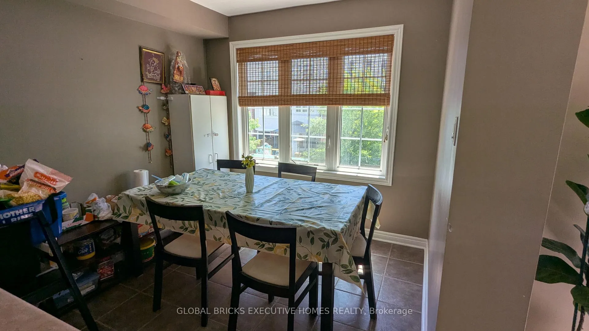 Photo 8 of 1218 Lamont Crescent, Milton, Clarke — HOMEH