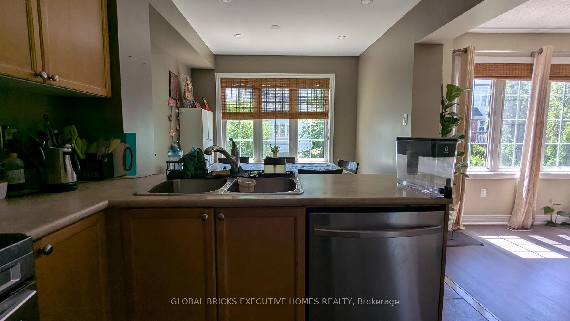 Photo 10 of 1218 Lamont Crescent, Milton, Clarke — HOMEH