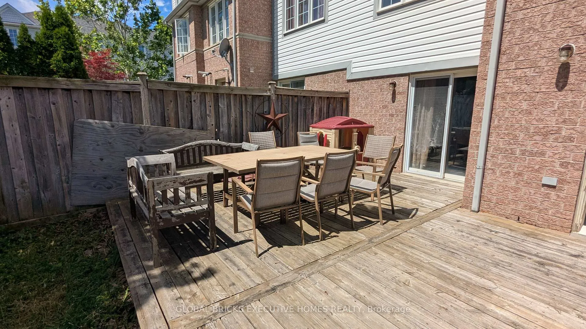 Photo 24 of 1218 Lamont Crescent, Milton, Clarke — HOMEH