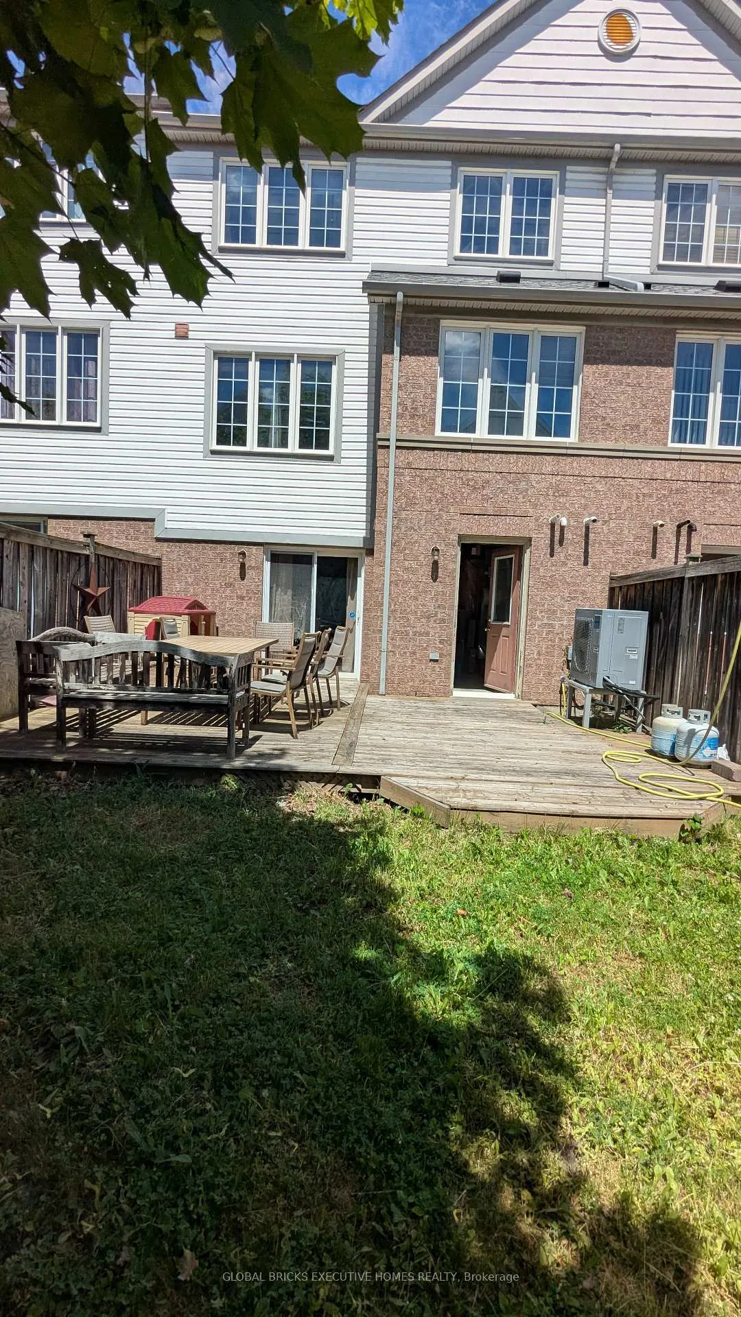 Photo 25 of 1218 Lamont Crescent, Milton, Clarke — HOMEH